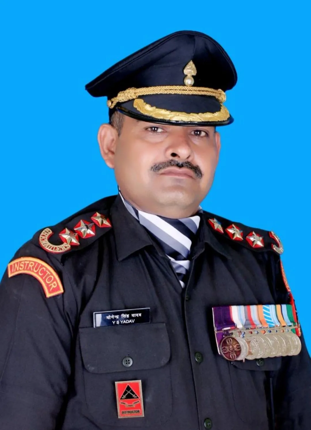 Capt. Yogendra Singh Yadav, PVC, on stage at a Jaikrit-managed keynote
